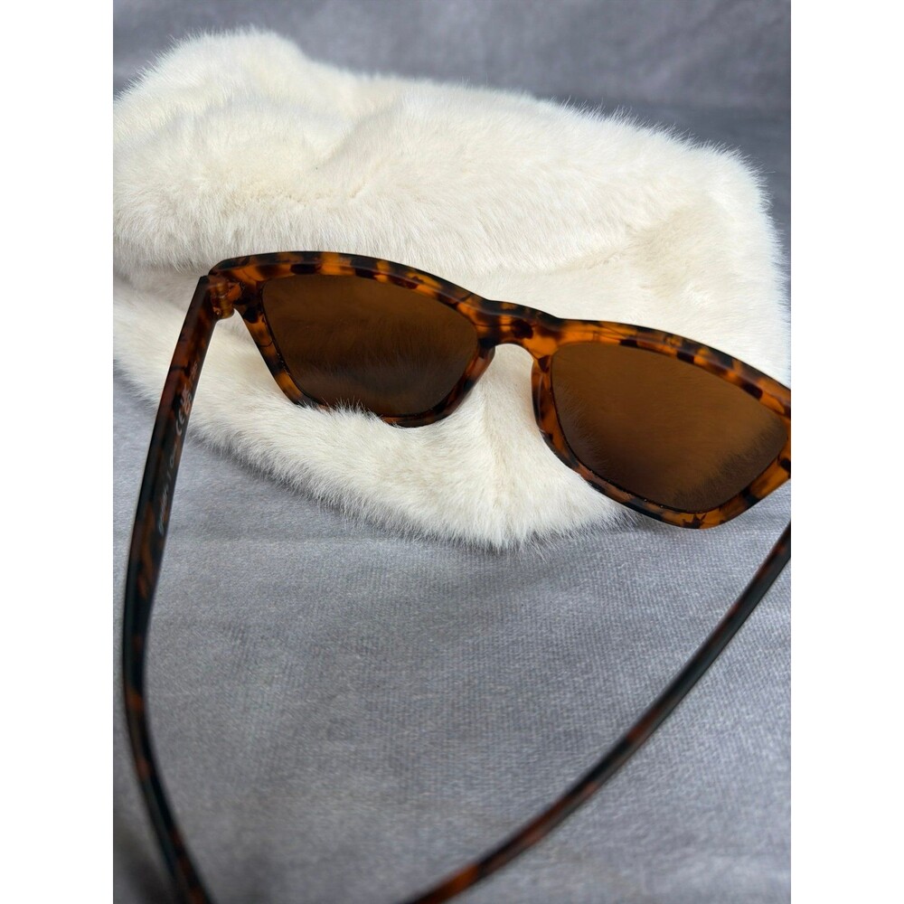 GoodR sunglasses Model: Bosley's Basset Hound Dreams color tortoiseshell - Picture 5 of 6